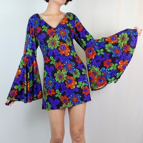 60s 70s Mega Flared Sleeve Mini Dress 